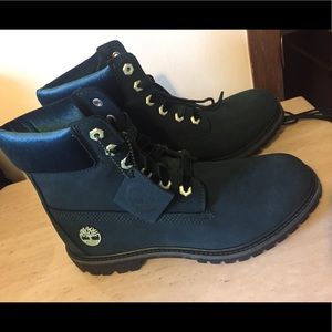 velvet green timberlands